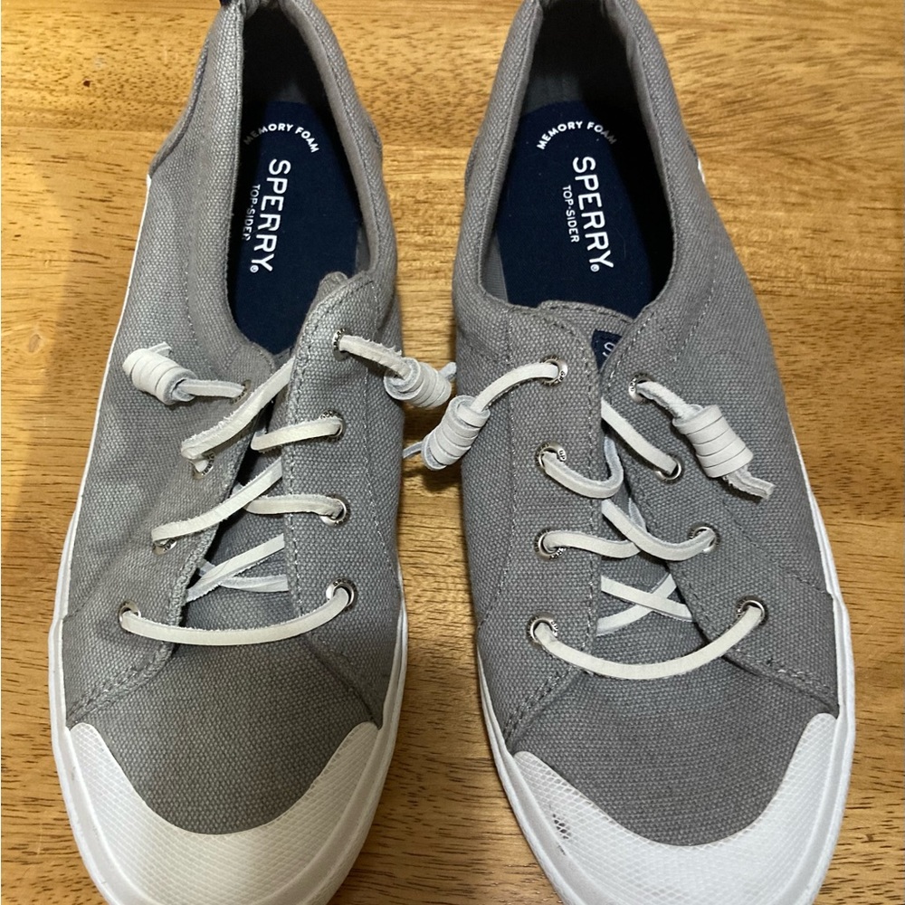 Beautiful sperry since 1935 size 9.5 super comfortable